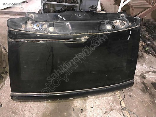 RANGE ROVER VOGUE (L322) ORJİNAL BAGAJ KAPAĞI HATASIZ