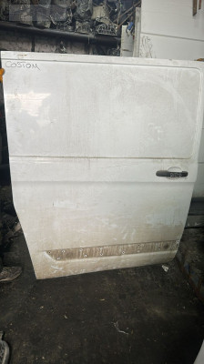 FORD CUSTOM SAĞ SÜRGÜ KAPI KONUK OTO