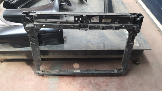 Skoda octavia 21/24 ön panel sefalılar oto cikma