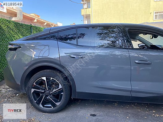 PEUGEOT 408 SÖKME SAĞ ARKA KAPI ORJİNAL HATASIZ 2023-2024