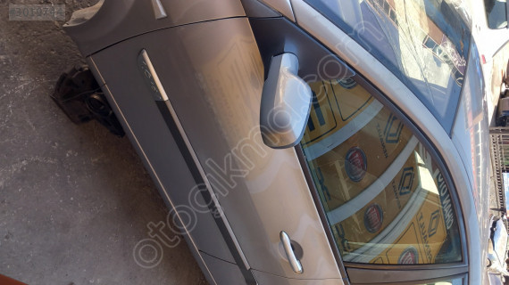 Megane 2 sol ön kapı çıkma orjinal