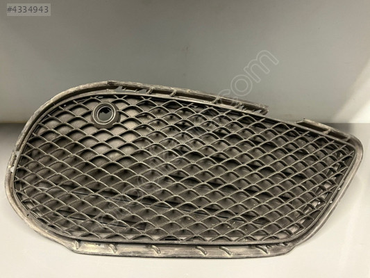 MERCEDES AMG 2015 2018 W205 SAĞ ÖN TAMPON IZGARASI