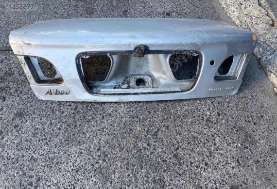 Fiat albea bagaj kapağı