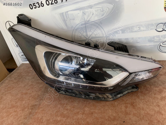 Hyundai i20 Sağ Ön Far - LED Teknolojili Çıkma Parça