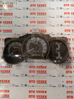 Toyota Hilux gösterge paneli