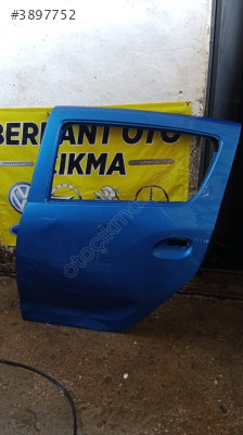 Dacia Sandero sol arka kapı