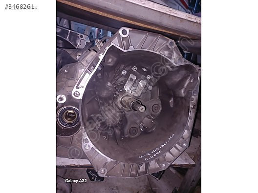 RENAULT MEGANE 3 110'LUK ŞANZIMAN ÇIKMA KONUK OTO 05366077016