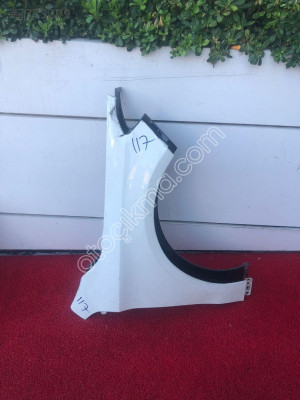 MERCEDES CLA SERİSİ W117 SAĞ ÖN ÇAMURLUK ORJİNAL ÇIKMA PARÇA