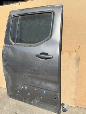 Citroen Berlingo Sağ Sürgülü Kapı