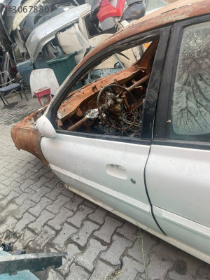 kia rio sol ön kapı