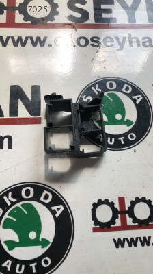 5Q0937545A Seat Leon 2015 kablo soket braketi