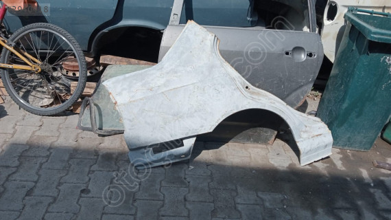 hyundai accent admire sağ arka  çamurluk