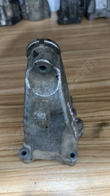 A2742234304 NERCEDES MOTOR BAĞLANTI KULAĞI
