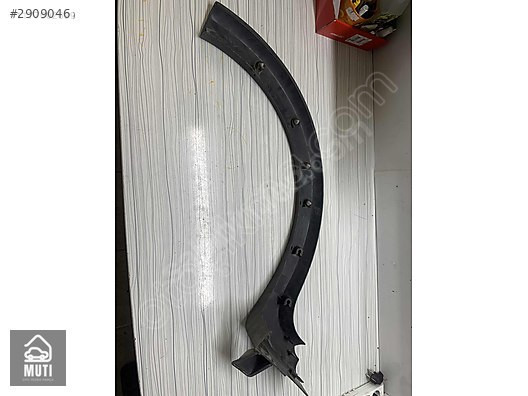 Sandero Stepway Arka Çamurluk Dış Kaplama Dodik Sol 8200531505