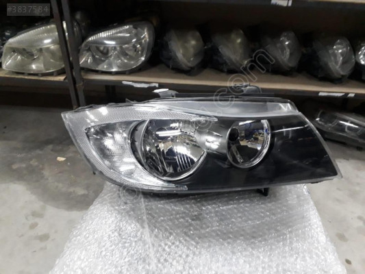 BMW E90 3 Serisi 2007 Model Sağ Ön Far - Oto Çıkma Parçalar