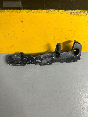 Toyota Hilux Ön Tampon Bağlantı Braketi Sol 521160K060
