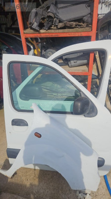 Kangoo 2 sağ sol ön kapılar