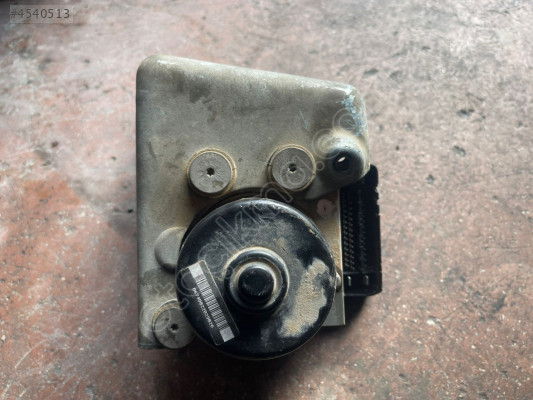 VOLVO S80 ABS BEYNİ P08671223 2.0 BENZİNLİ