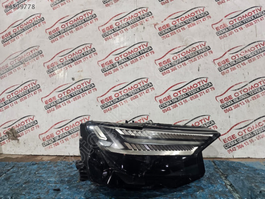 AUDİ Q4 E-TRON SAĞ FAR ORJINAL HATASIZ