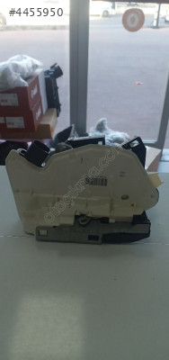 TİGUAN KAPI KİLİT