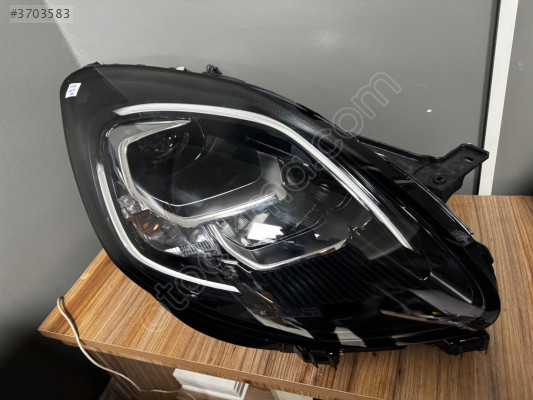 FORD PUMA SIFIR ORJİNAL SAĞ FAR