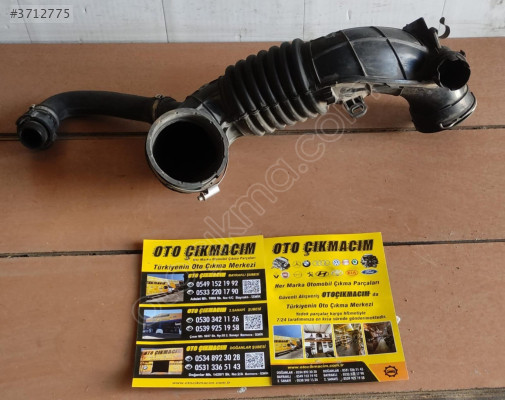 F30 BMW 3 Serisi Turbo Hava Filtre Hortumu 586509