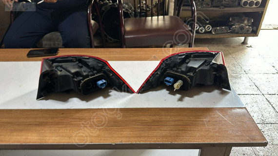 2015-2019 WV PASSAT B8 ARKA DIŞ STOP SAĞ-SOL ORJ ÇIKMA
