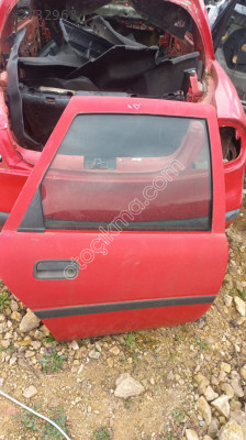 OPEL VECTRA A SAĞ ARKA KAPI.OTO ERKAN ÜNYE