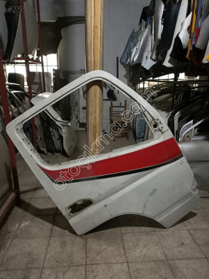 MİTSUBİSHİ FUSO CANTER SAĞ ÖN KAPI 2013-2018 ÇIKMA PARÇA ORJ