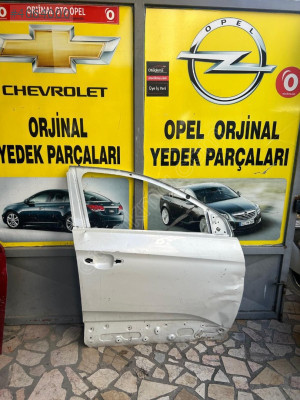 Opel grandland x sağ ön kapı çıkma gm kapı