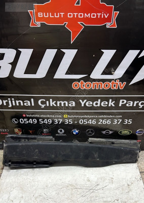 Vw seat skoda audi ön panel üst havalandırma  5q0129254e