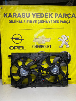 Opel İnsignia Fan Komple