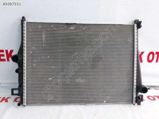 Mercedes C 205 RADYATÖR SU C200 DİZEL A0995000693