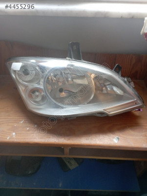 2004 model  mersedest vıto sag far