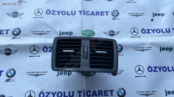 BMW F48 X1 Arka Havalandırma 9292742.