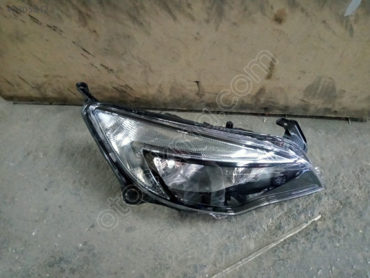 OPEL ASTRA J SAĞ ÖN FAR LEDSİZ 2016 ÇIKMA PARÇA