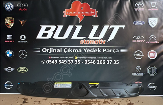Audi Q2 ön panel üst kaplama
