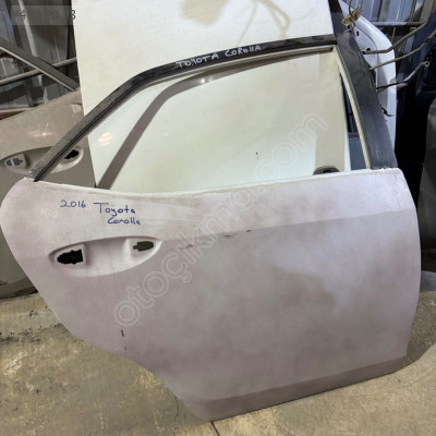TOYOTA COROLLA SAĞ ARKA KAPI