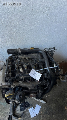 Fiat linea 1.3 euro 4  motor kapağı çıkma orjinal