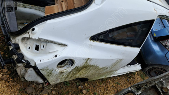 OPEL CORSA D TEK KAPI SAĞ ARKA ÇAMURLUK.OTO ERKAN ÜNYE