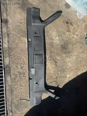 MERCEDES W124 ARKA BAGAJ PANEL PLASTİĞİ BAKALİTİ 1246942425