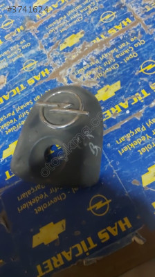 Opel Corsa B Çıkma Bagaj Açma Kolu