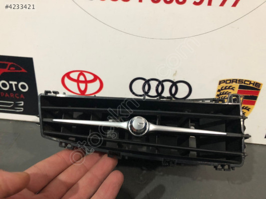 VOLVO XC60 ORTA SAĞ KALORİFER HAVALANDIRMA IZGARASI