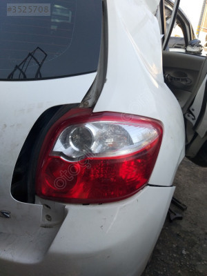 2010 - 2012 Toyota Auris Sağ Stop Çıkma Stop Lambası