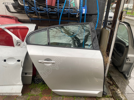 renault fluenc çıkma sağ arka kapı