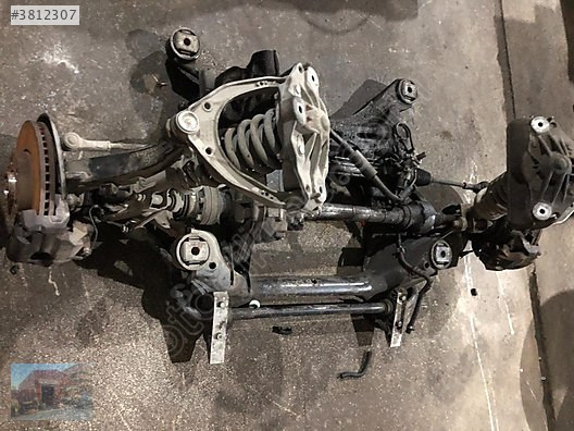 VW TOUAREG (7L) ORJİNAL ÖN TRAVERS (DOLU VEYA BOŞ)