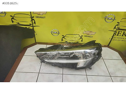 OPEL INSİGNİA B MAKYAJLI KASA ZENONSUZ SOL FAR DOLU ÇIKMA