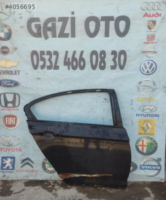 VOLKSWAGEN PASSAT B8 SAĞ ARKA KAPI