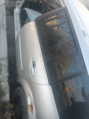 Megan2 staysin vagon sol arka kapı