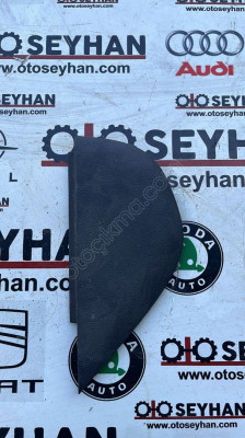 5K0858247 golf 6 göğüs sol yan kaplaması